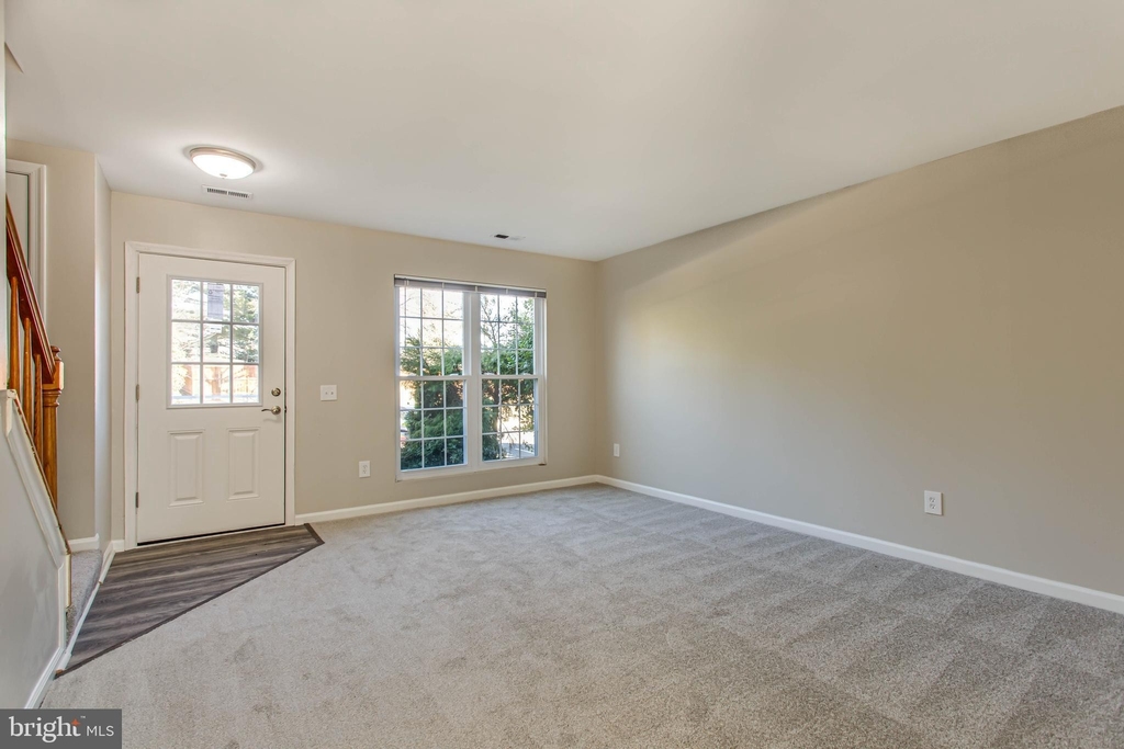 6510 Morning Glen Court - Photo 10