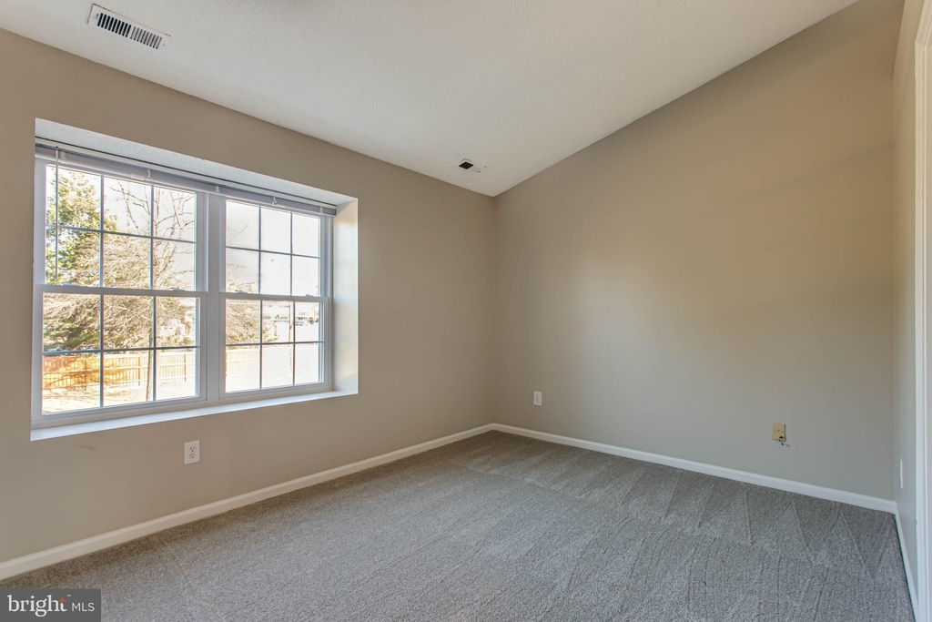 6510 Morning Glen Court - Photo 12