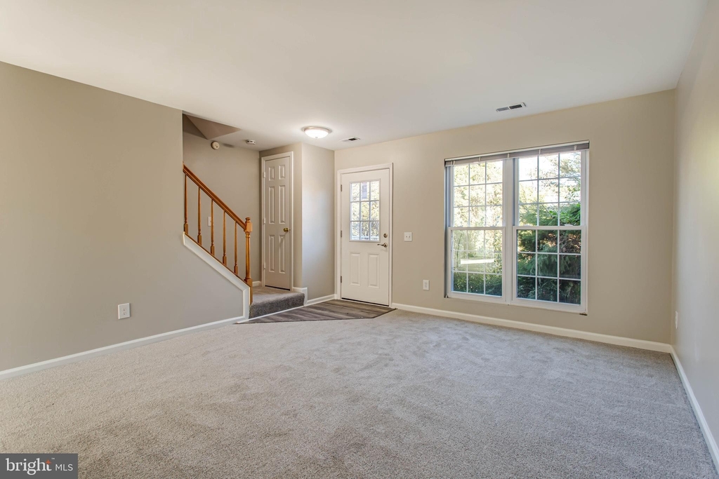 6510 Morning Glen Court - Photo 9