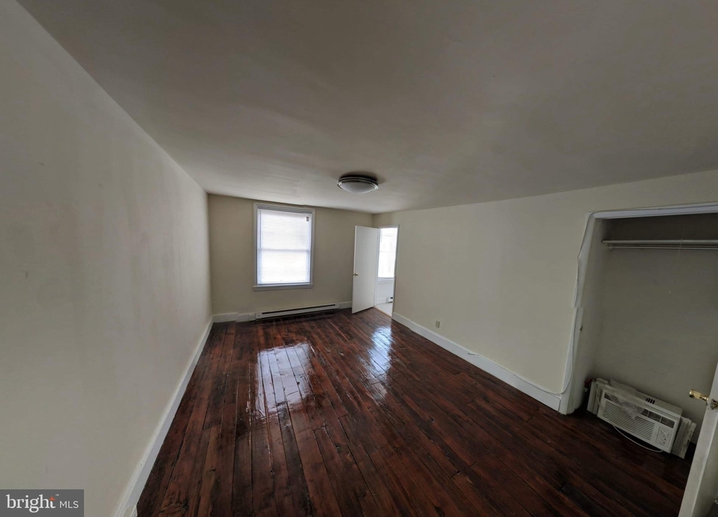 1728 Pine Street - Photo 1