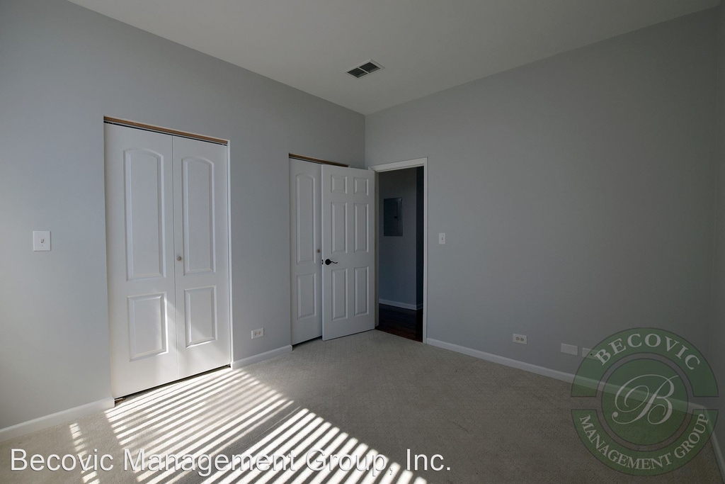 2451 W Howard Street - Photo 7