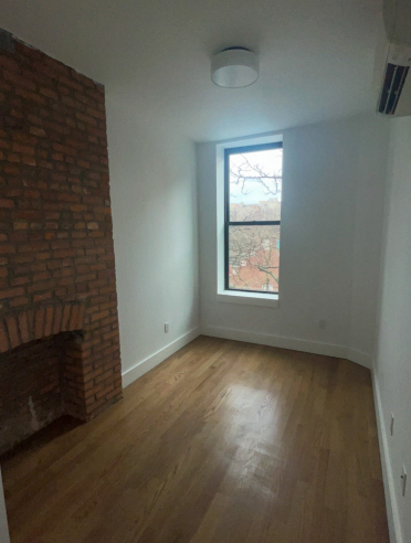 631 East 6th Street - Photo 7