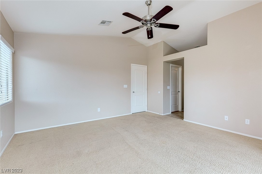 3848 Van Ness Avenue - Photo 29