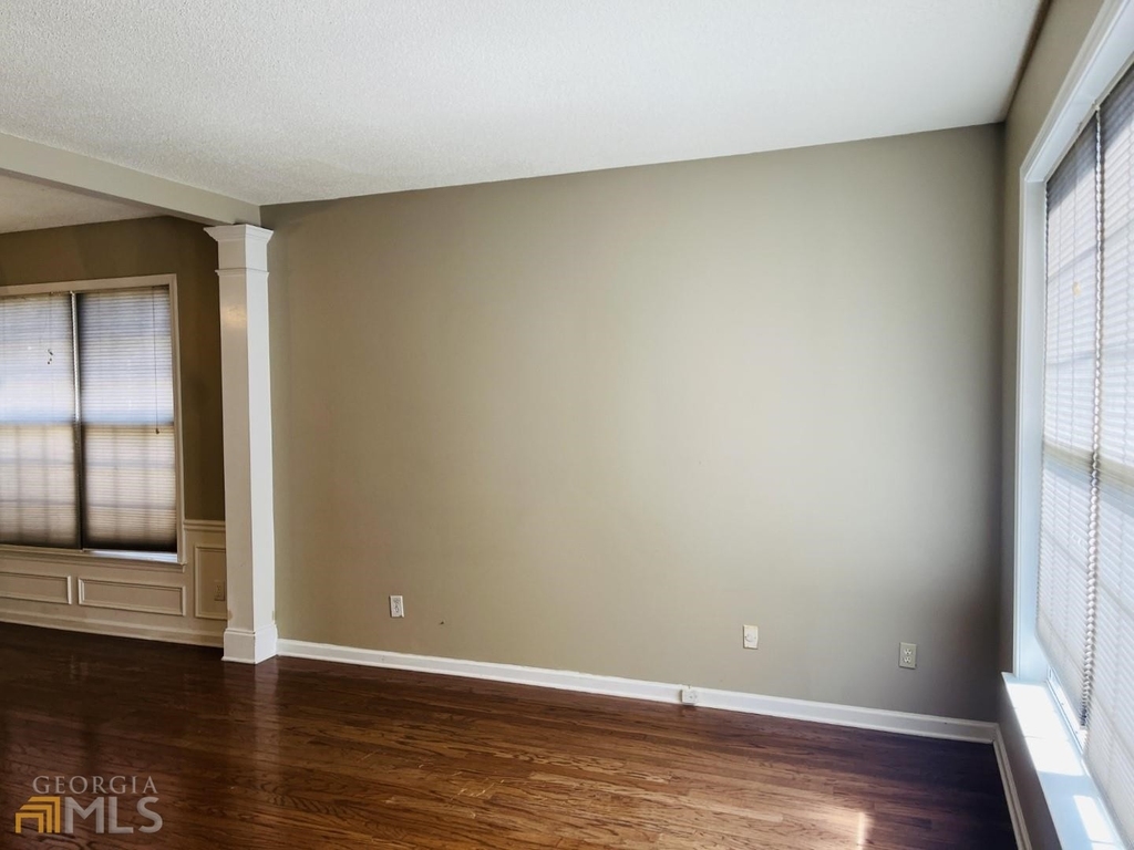 3469 Davenport Park Lane - Photo 6