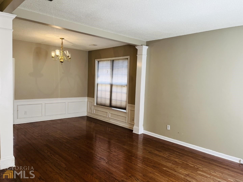 3469 Davenport Park Lane - Photo 5