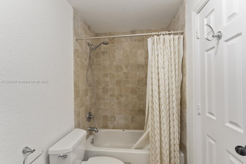 10670 Sw 87th Ave - Photo 32