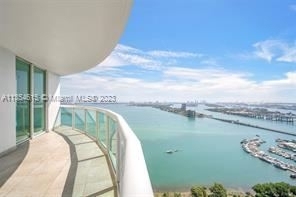 1800 N Bayshore Dr Apt 3301 - Photo 22