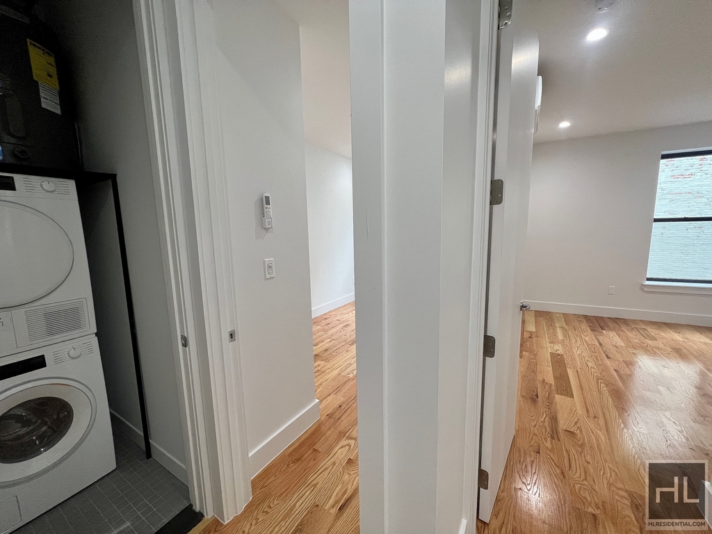 1250 Flatbush Avenue - Photo 8