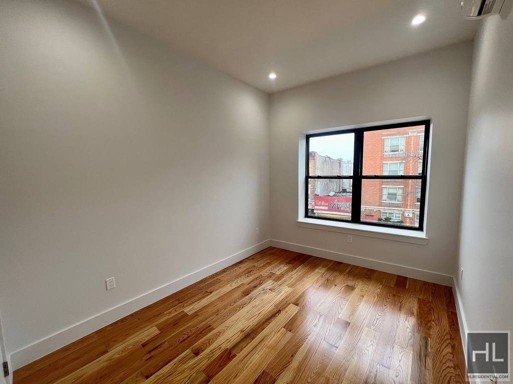 1250 Flatbush Avenue - Photo 4