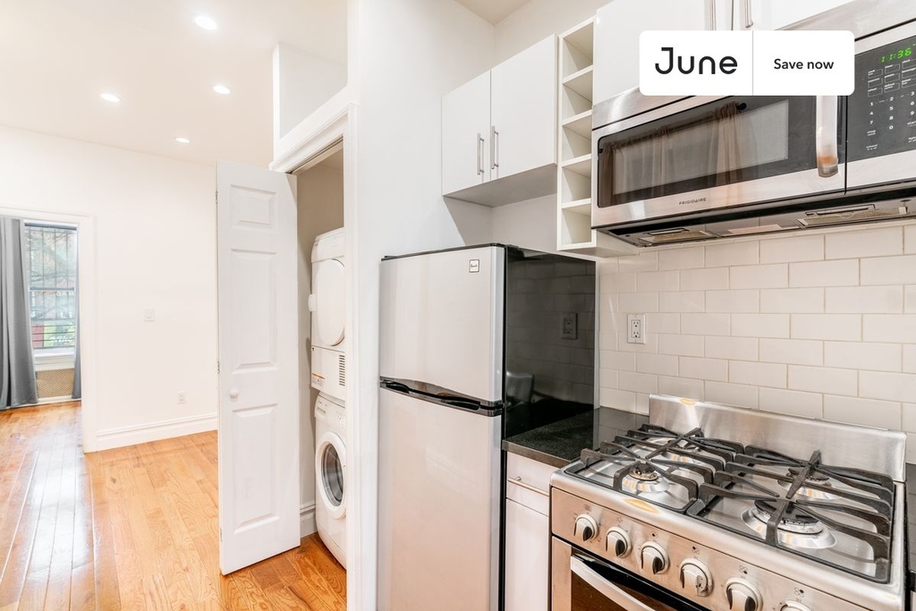 826 Ninth Avenue - Photo 1