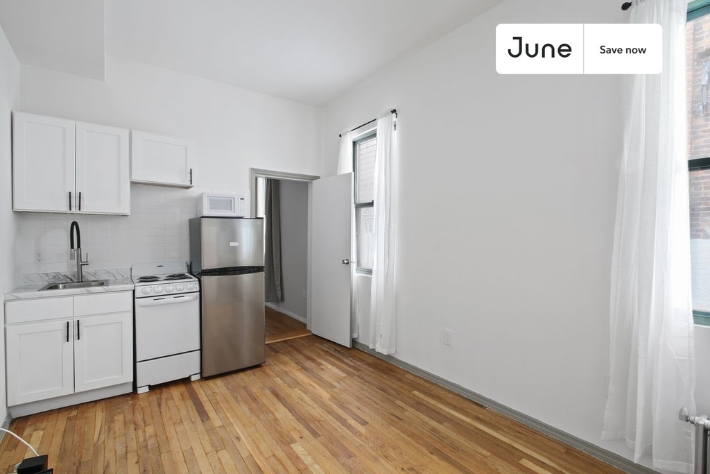 247 West 63rd Street - Photo 8