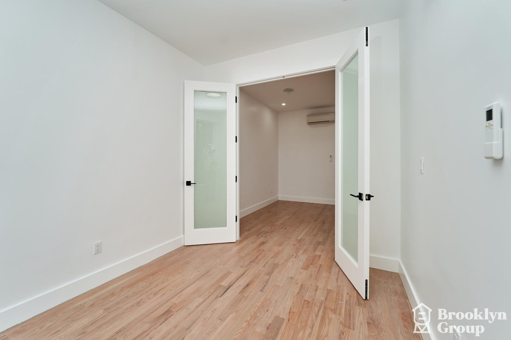 1027 Putnam Avenue - Photo 17