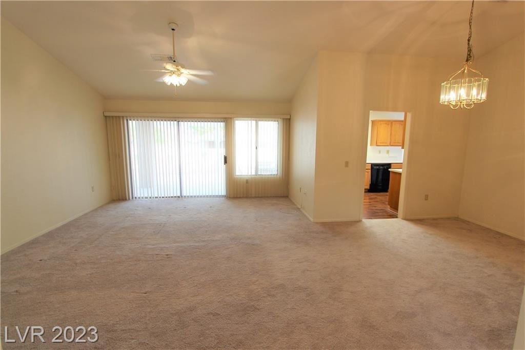 2600 Desert Glen Drive - Photo 2