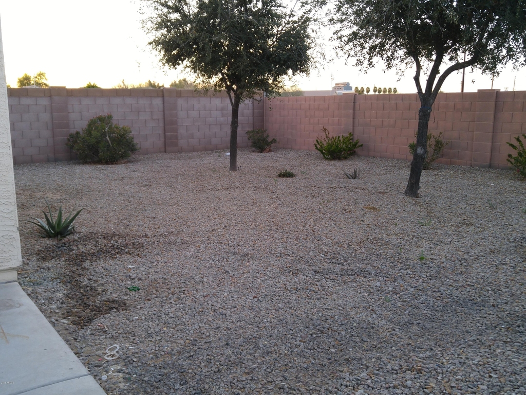 10634 W Papago Street - Photo 2