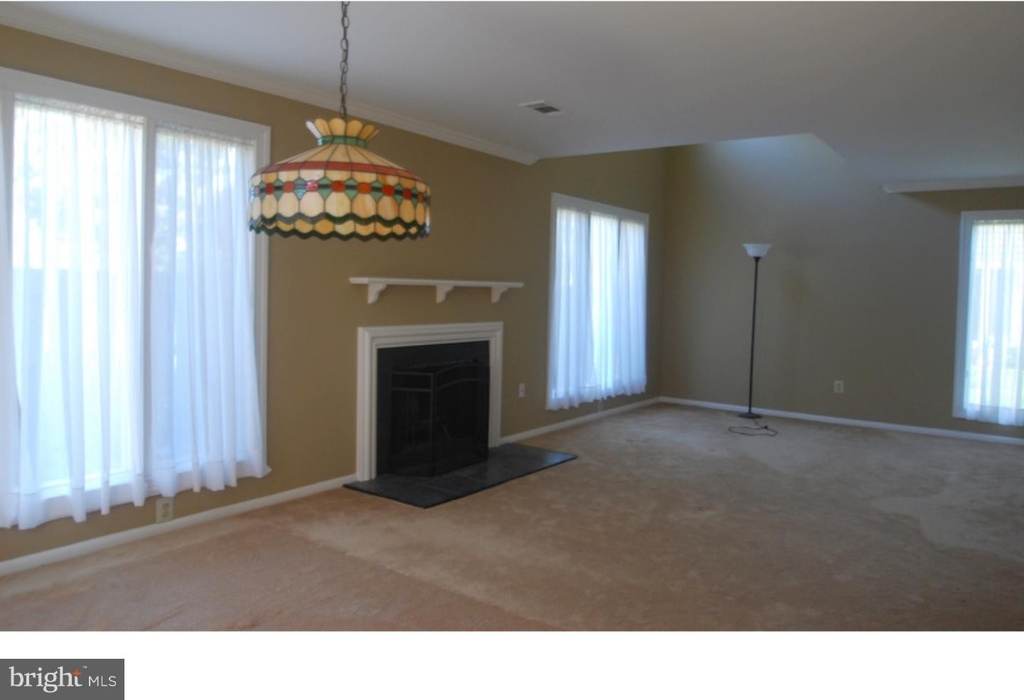 125 Westbury Ct - Photo 3