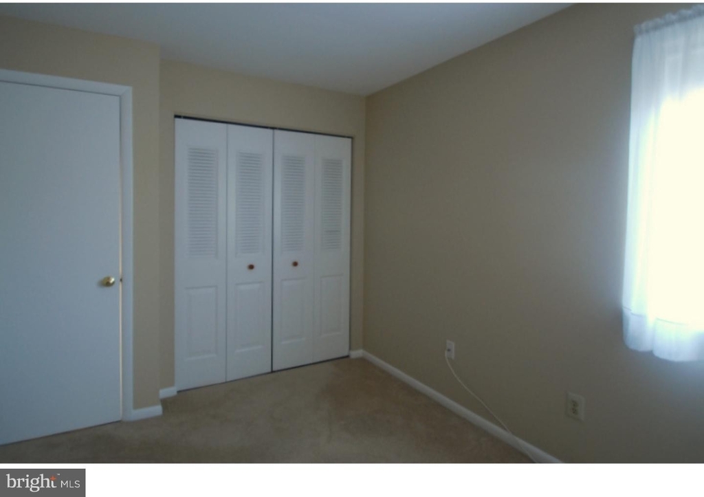 125 Westbury Ct - Photo 12