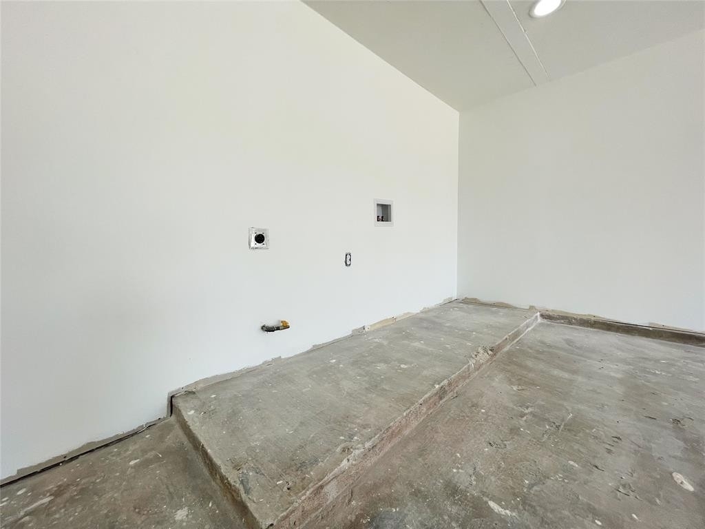 2805 Cornell Circle - Photo 16