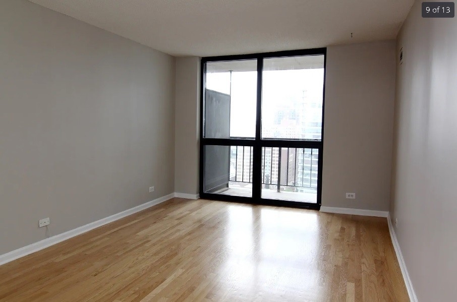 33 W Delaware Place - Photo 10