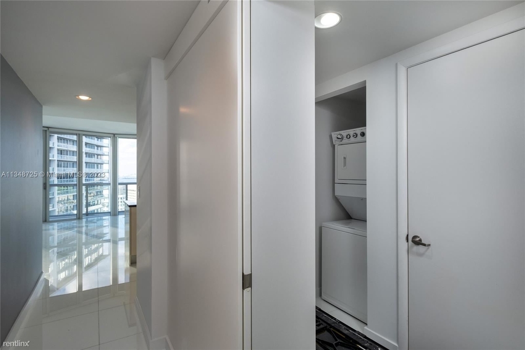 495 Brickell Ave Apt 5204 - Photo 15