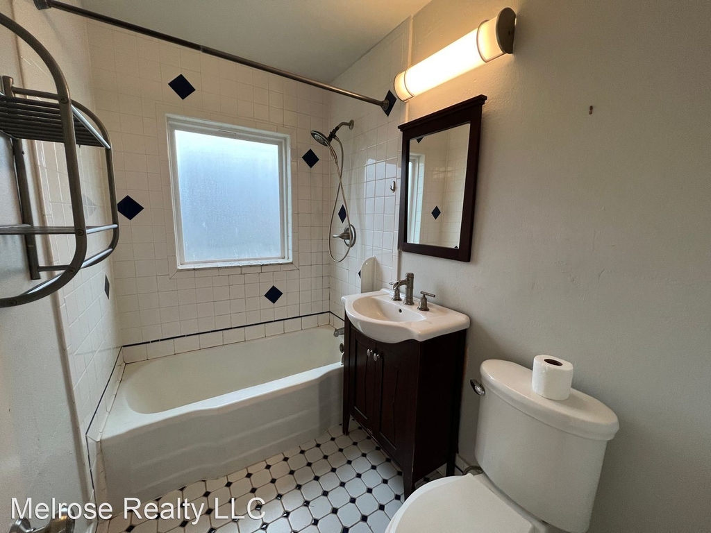 3221 Nw 32nd Street - Photo 10