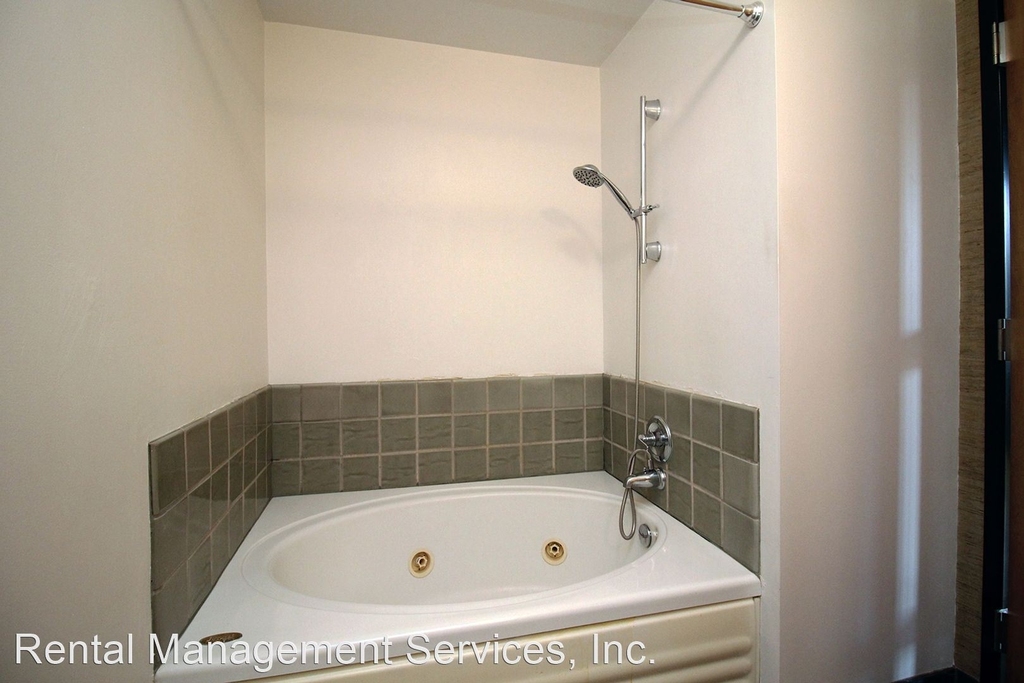 408 Nw 12th Ave #403 - Photo 20