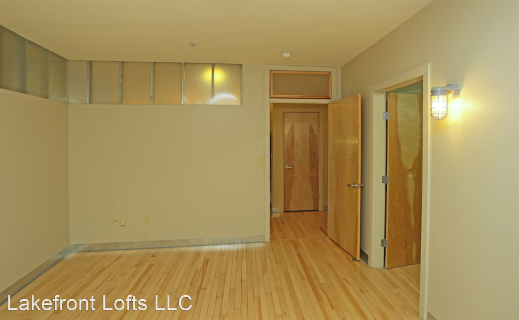 689 North Clinton Street - Photo 16