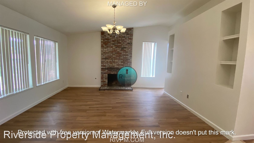 24052 Royale St. - Photo 2