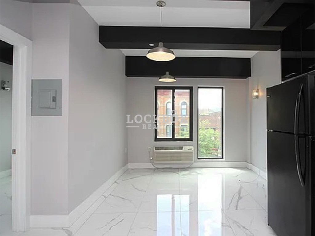 141 Utica Avenue - Photo 3