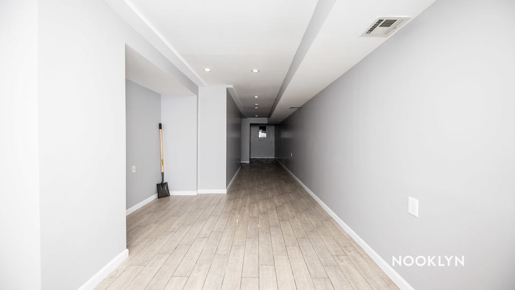 140 Ralph Avenue - Photo 9