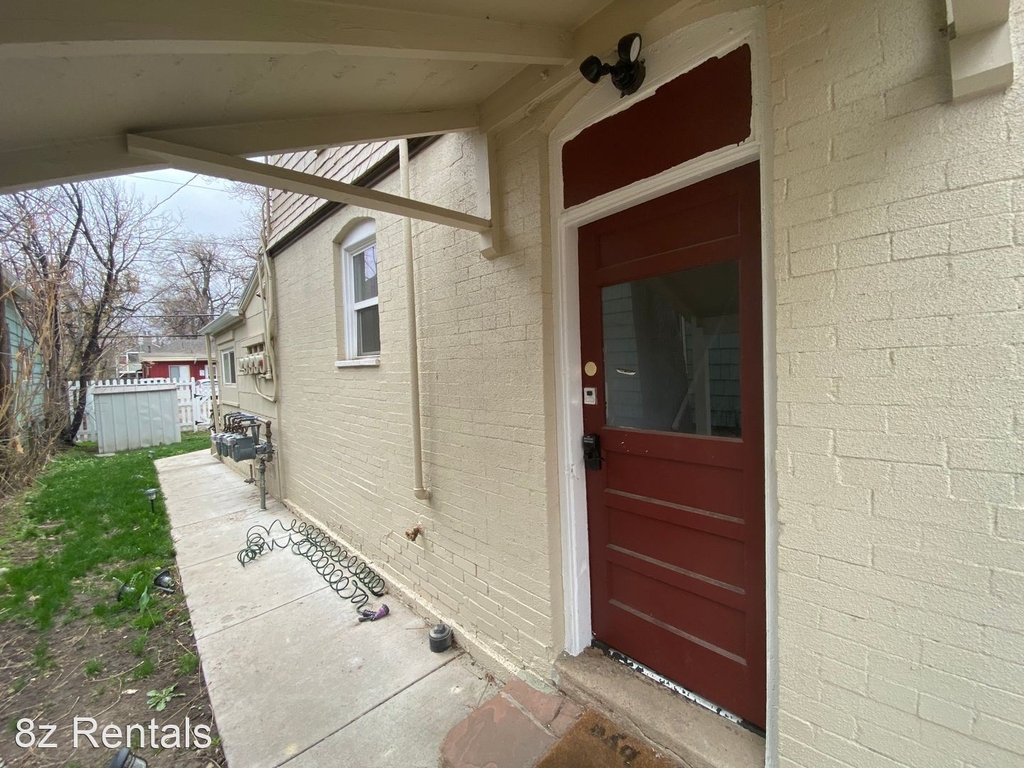 1816 Grove Street - Photo 2