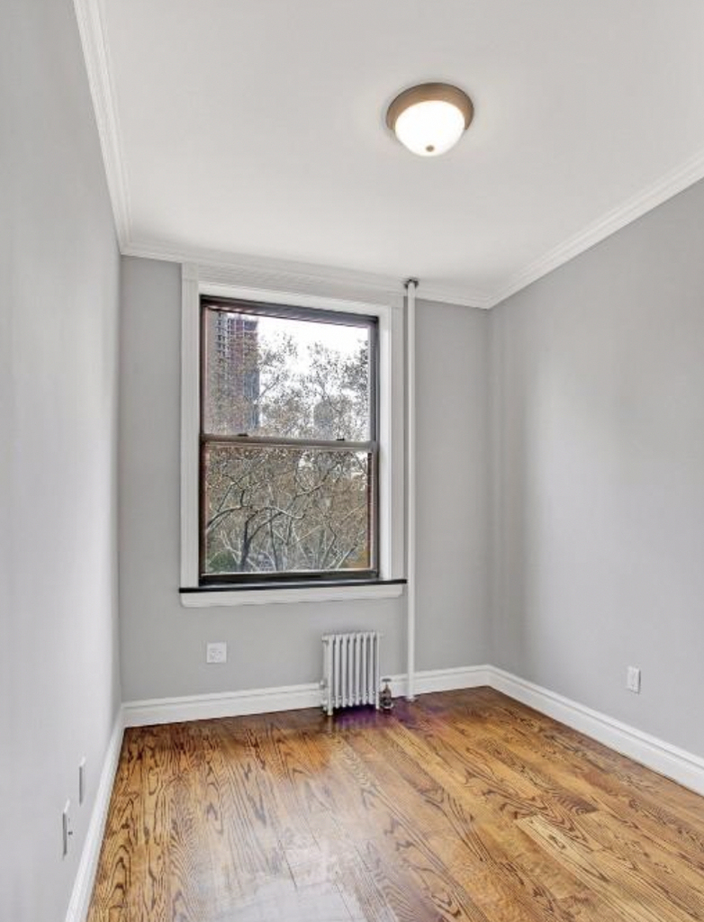 330 east 35th - Photo 5