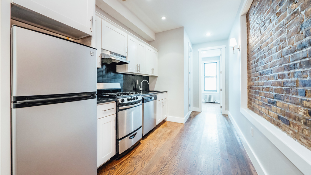 222 Bushwick Avenue - Photo 8