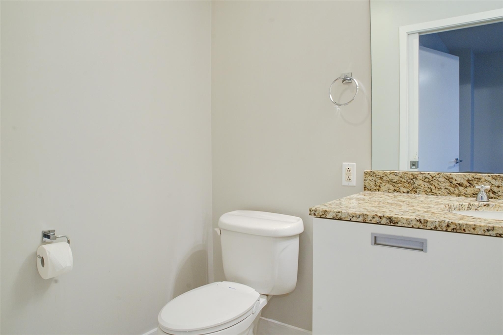 1133 Metropolitan Avenue - Photo 33