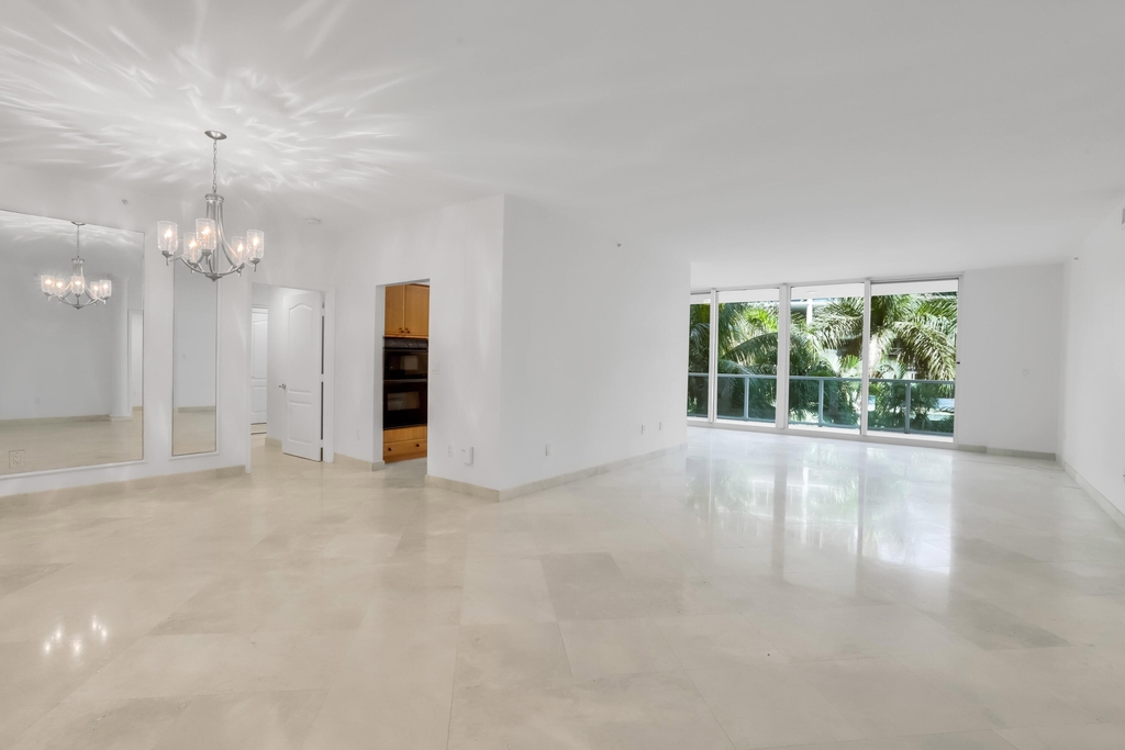 500 Se Mizner Boulevard - Photo 0