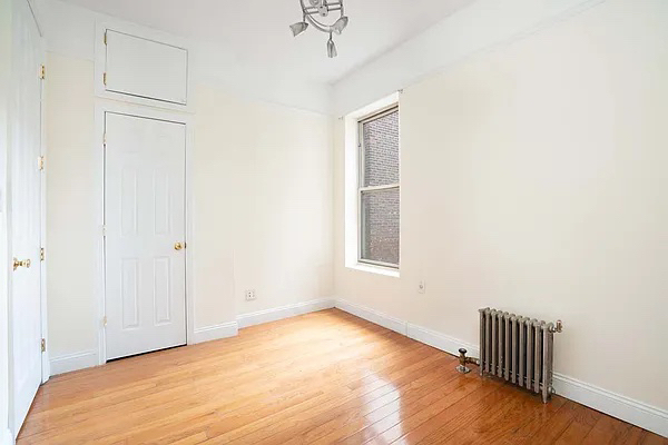 215 West 116th Street - Photo 5