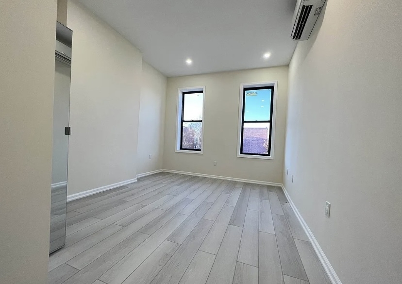 696 Hancock Street - Photo 8