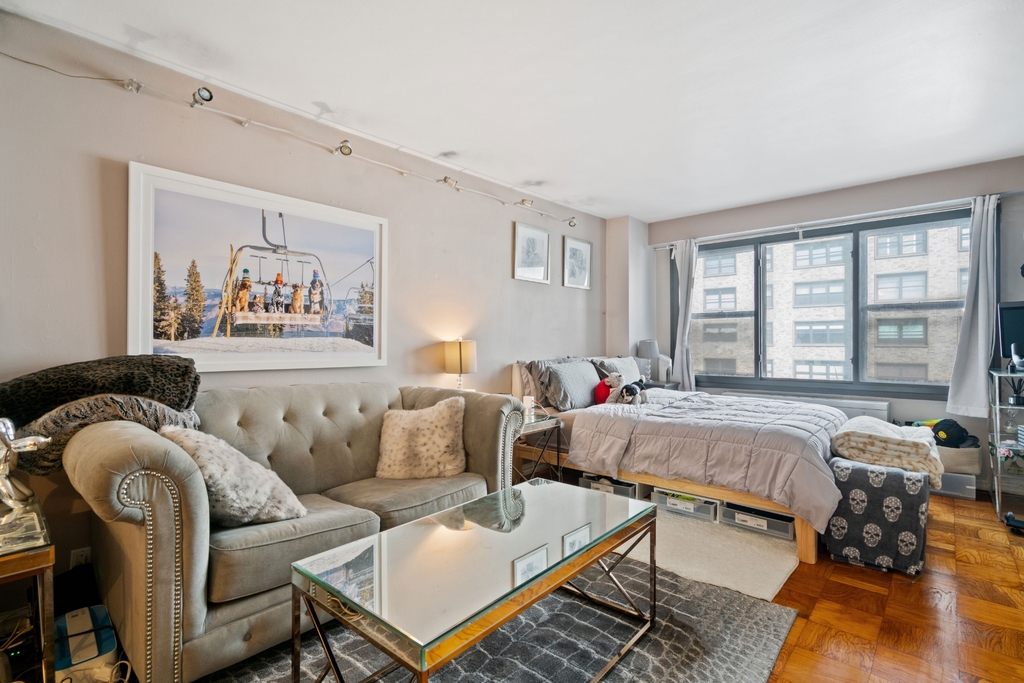 220 East 57th Street - Photo 1