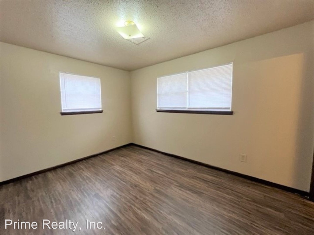 2308 Sw 102 - Photo 12