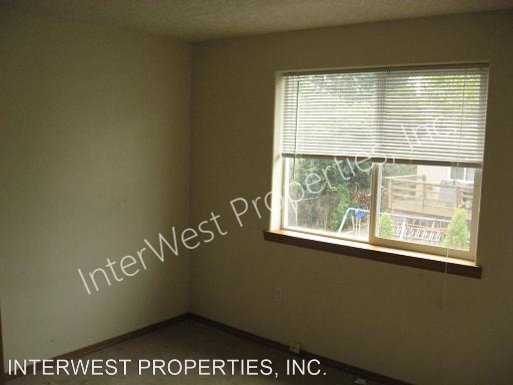 4038--4048 Se Powell Valley Rd - Photo 4