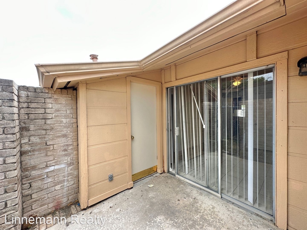 2216 Silverway Drive - Photo 12