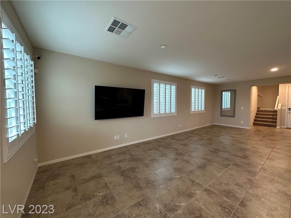 4345 Stardusk Falls Avenue - Photo 2