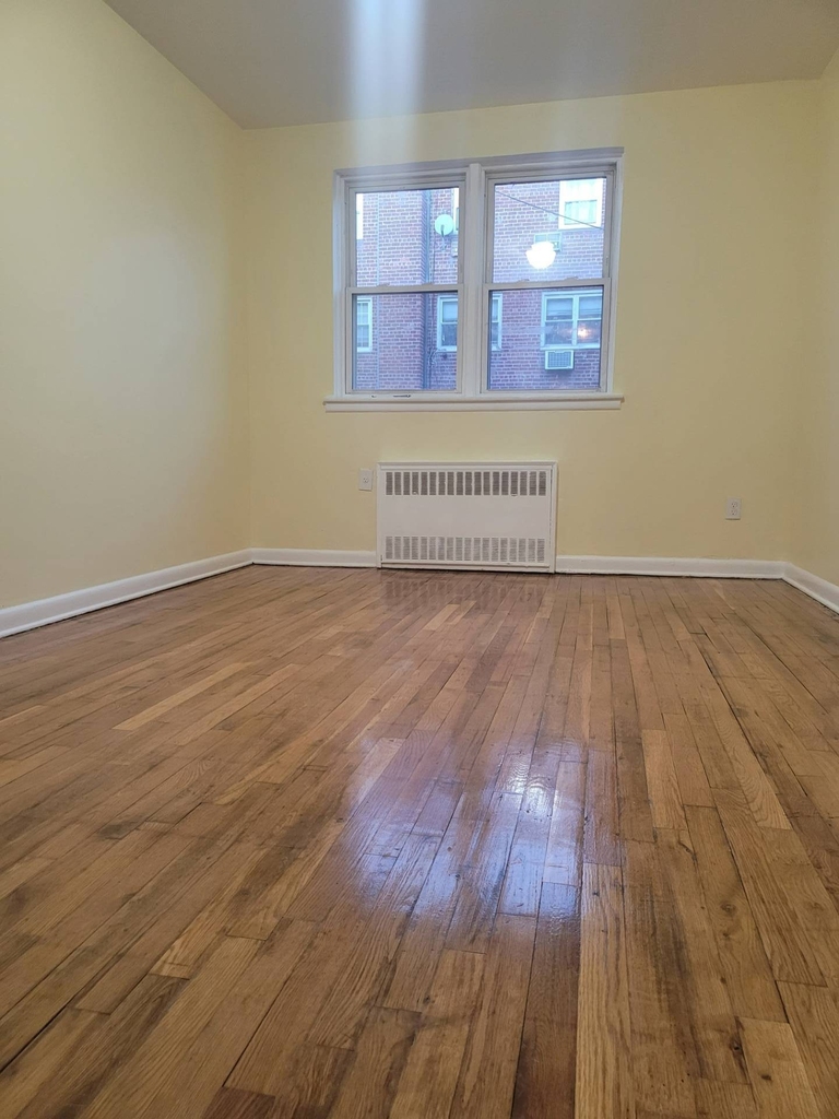 1115 East 80th Street - Photo 6