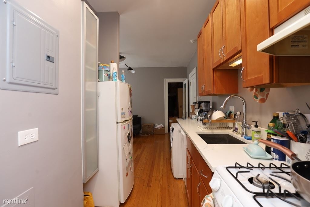 439 W. Melrose, Unit 4b - Photo 2