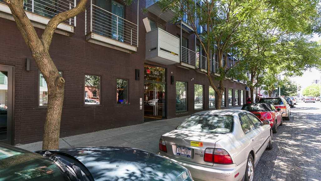 146 Meserole Street - Photo 19