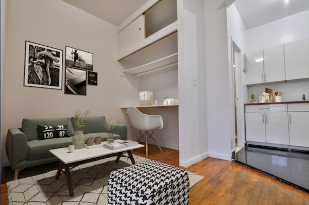 156 East 85th Street - Photo 1