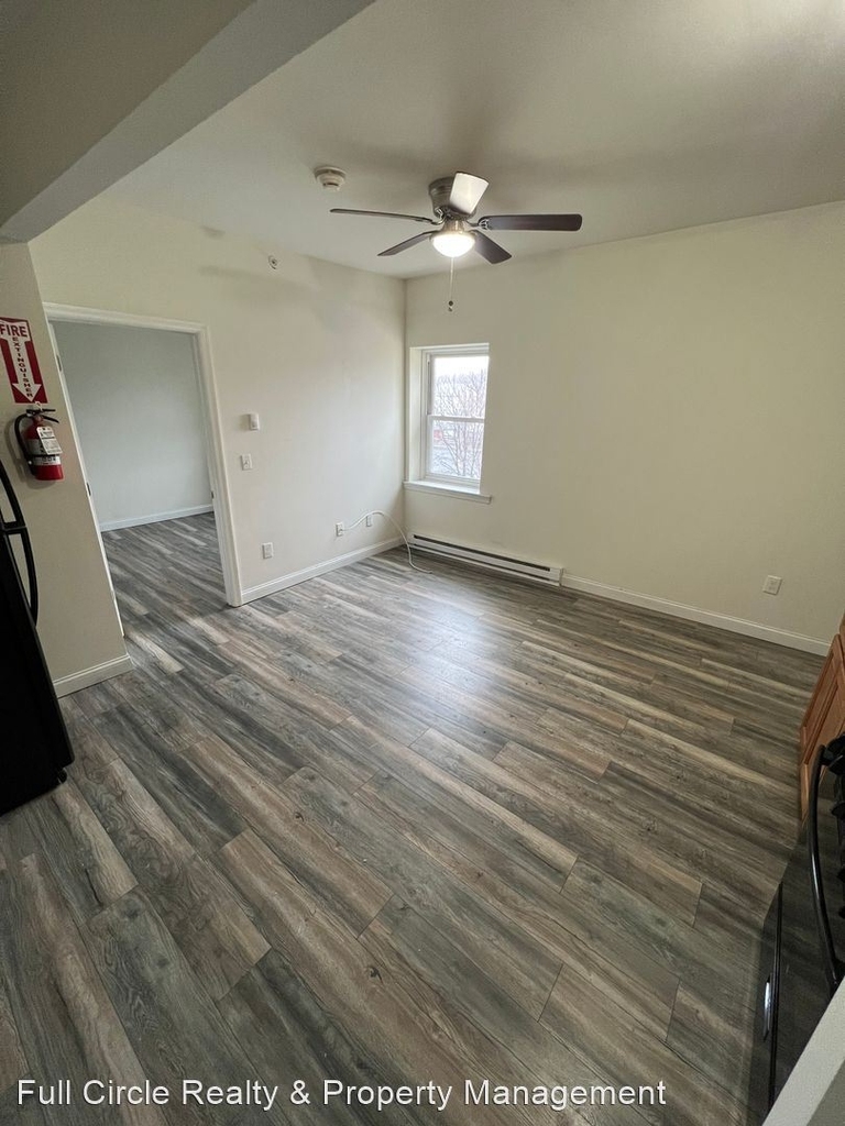 103 E Main Street - Photo 3