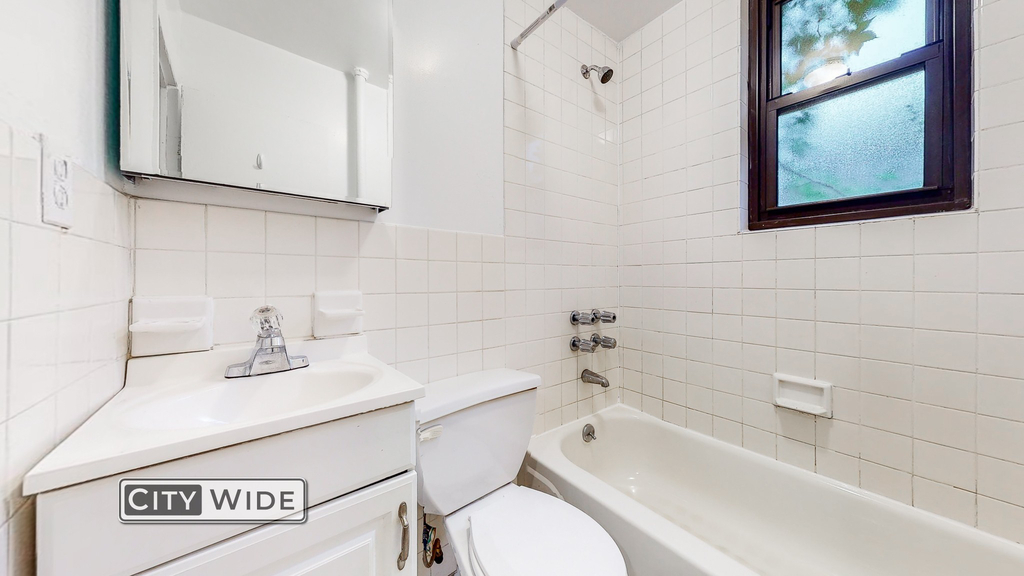 322 East 89th Street - Photo 3