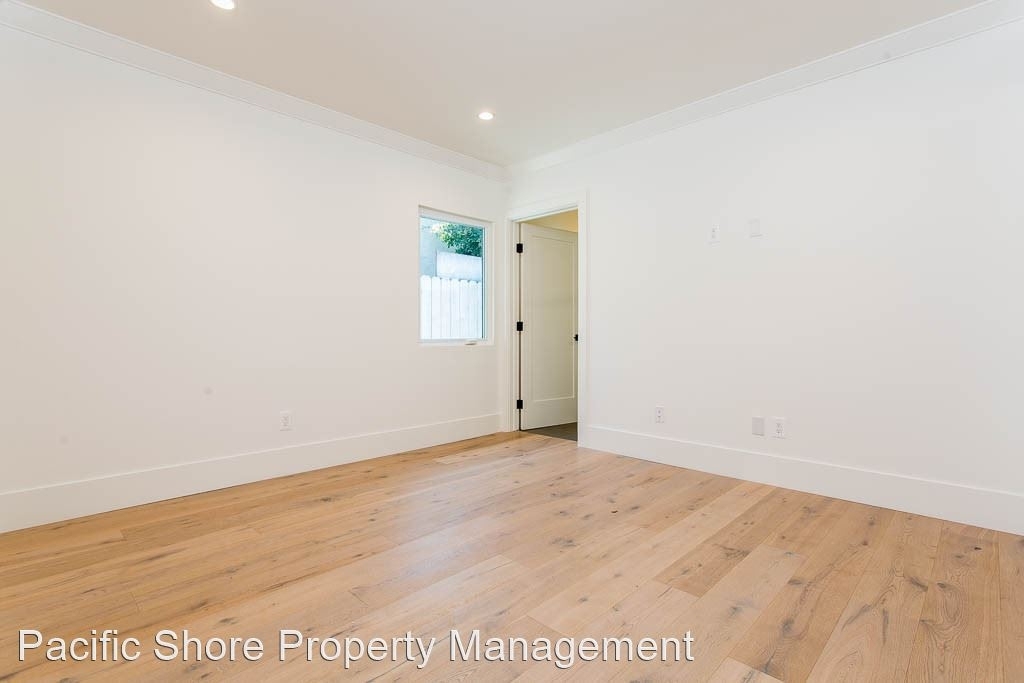 2515 Federal Avenue - Photo 16