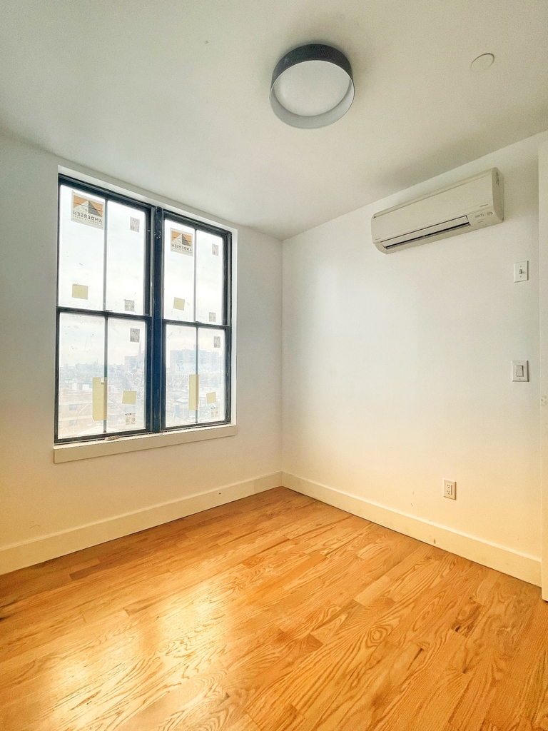 754 Grand Street - Photo 11