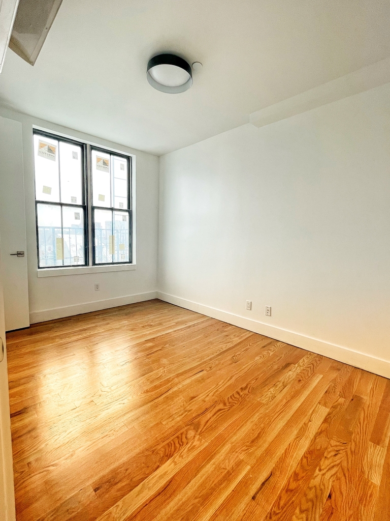 754 Grand Street - Photo 16